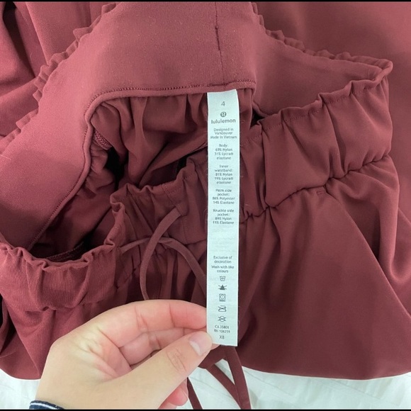 Lululemon Keep Moving 7/8 Pants - Picture 2 of 9